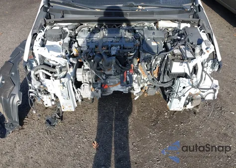 2017 Toyota Prius Prime Plus z USA, uszkodzony, nr VIN JTDKARFP4H3065264